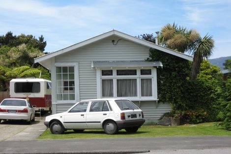 Photo of property in 233 Palmerston Street, Westport, 7825