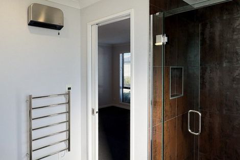 Photo of property in 16 Koral Lane, Broomfield, Christchurch, 8042