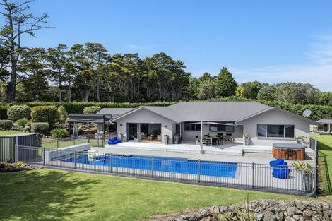 Photo of property in 60 Forest View Road, Te Kamo, Kamo, 0185