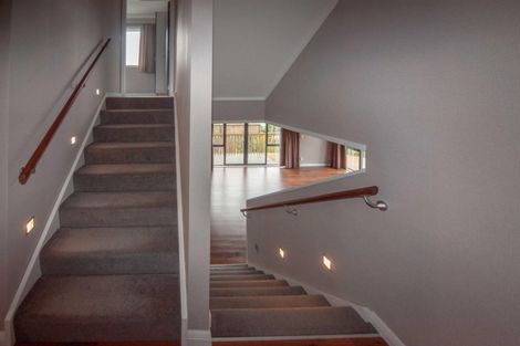 Photo of property in 20 Wantwood Grove, Churton Park, Wellington, 6037