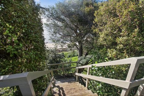 Photo of property in 107 Torkar Road, Clarks Beach, 2122