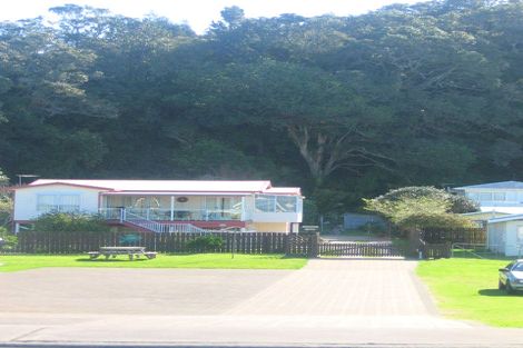 Photo of property in 112 Buffalo Beach Sh25 Road, Whitianga, 3510
