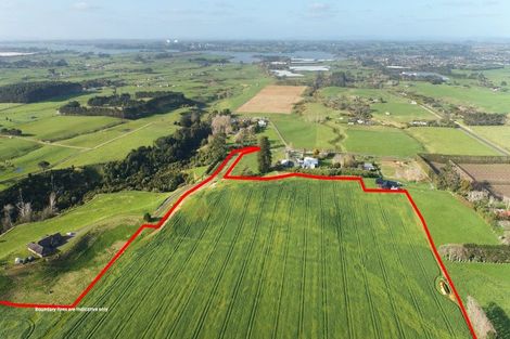Photo of property in 41 Mcnaughten Road, Karioitahi, Waiuku, 2683