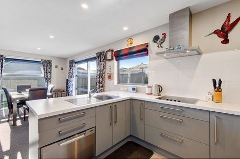 Photo of property in 13a Seymour Street, Hornby, Christchurch, 8042