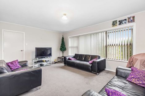 Photo of property in 29 Plumley Crescent, Mangere, Auckland, 2022