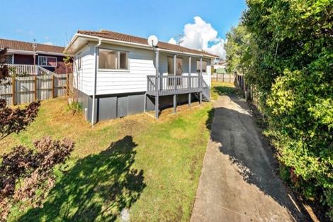 Photo of property in 3 Bundena Place, Clendon Park, Auckland, 2103