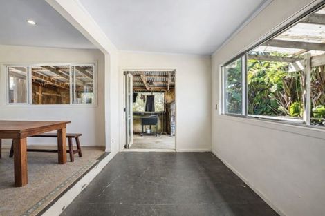 Photo of property in 2856 South Head Road, South Head, Helensville, 0874