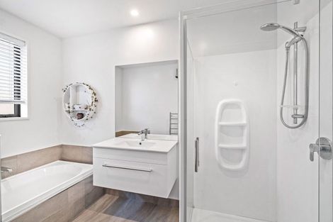 Photo of property in 16 Hungerford Drive, Rolleston, 7615