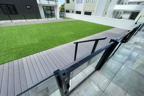 Photo of property in 19/11 Carlos Drive, Flat Bush, Auckland, 2016