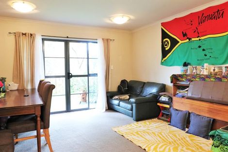 Photo of property in 24/8 Carolina Place, Albany, Auckland, 0632