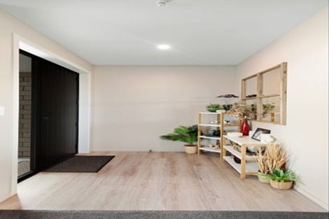 Photo of property in 11 Tui Place, Edendale, Wyndham, 9893