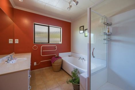 Photo of property in 8 Farnham Drive, Richmond, 7020