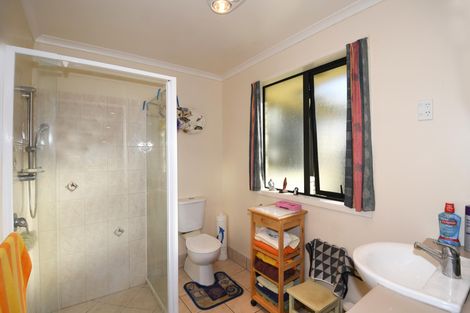 Photo of property in 210 Staniforth Road, Kaiwaka, Wellsford, 0975