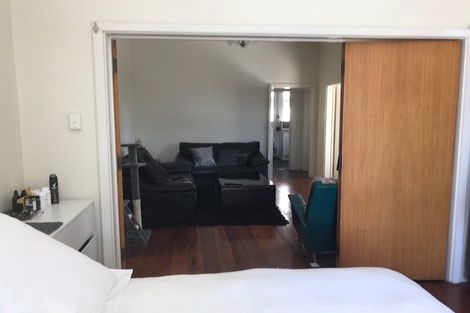 Photo of property in 55 Scarborough Terrace, Mount Victoria, Wellington, 6011