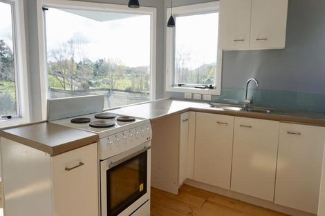 Photo of property in 102 Settlement Road, Kaiwaka, 0573