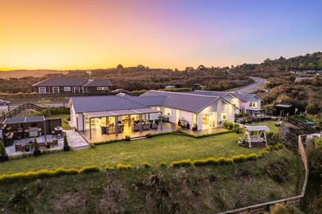 Photo of property in 303 Fairview Drive, Akatarawa, Upper Hutt, 5372