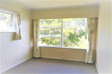 Photo of property in 6 Nicholson Place, Hillcrest, Auckland, 0627