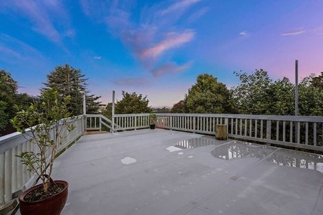 Photo of property in 6 Cyclarama Crescent, Massey, Auckland, 0614