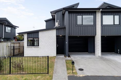 Photo of property in 1/1 Splitt Avenue, Glenview, Hamilton, 3206