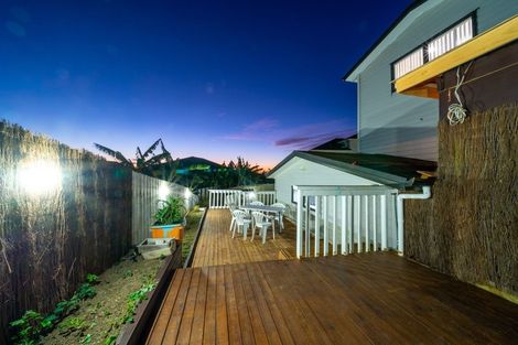 Photo of property in 14 Kereru Rise, Papakura, 2110