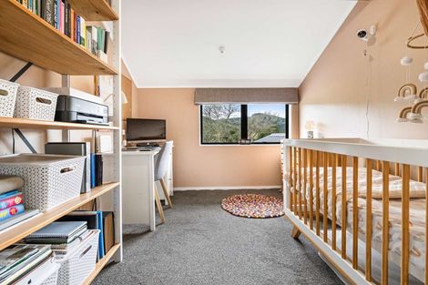 Photo of property in 61 Kanuka Road, Bombay, 2675