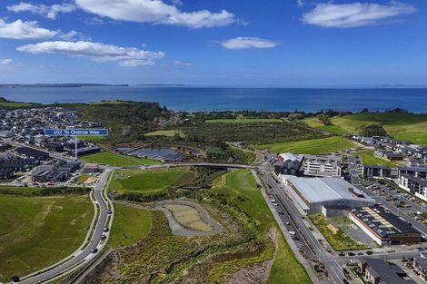 Photo of property in 102 Te Oneroa Way, Long Bay, Auckland, 0630