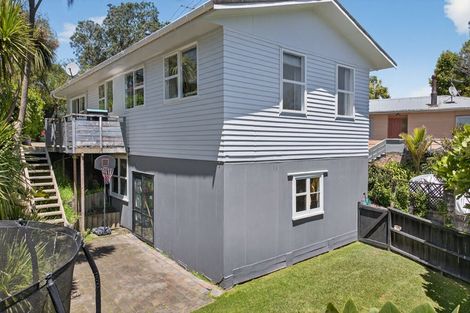 Photo of property in 85 Kia Ora Road, Beach Haven, Auckland, 0626