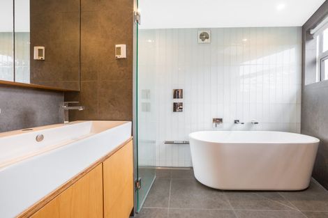 Photo of property in 31 Field Way, Waikanae Beach, Waikanae, 5036