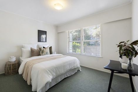 Photo of property in 1/153 Shakespeare Road, Milford, Auckland, 0620