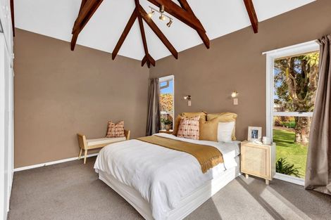 Photo of property in 7 Palmside Street, Somerfield, Christchurch, 8024