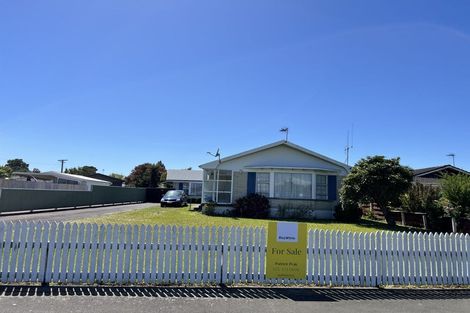Photo of property in 1130u2 Heaphy Terrace, Fairfield, Hamilton, 3214