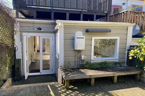 Photo of property in 5 Devon Street, Aro Valley, Wellington, 6021