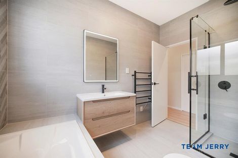 Photo of property in 43 Tributary Parade, Karaka, 2113