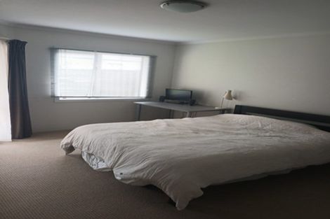 Photo of property in 2/64 Kawaha Point Road, Kawaha Point, Rotorua, 3010