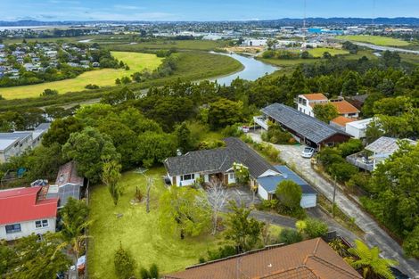 Photo of property in 87a Colwill Road, Massey, Auckland, 0614