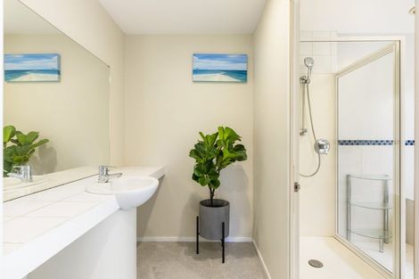 Photo of property in 17 Piriti Drive, Te Atatu Peninsula, Auckland, 0610