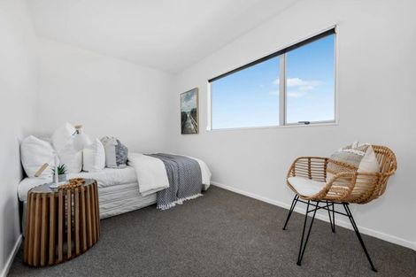 Photo of property in 7/29 Haven Drive, East Tamaki, Auckland, 2013