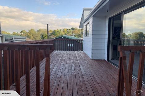 Photo of property in 18 Loughanure Place, Massey, Auckland, 0614