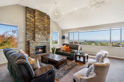 Photo of property in 3 Coronet Lane, Flat Bush, Auckland, 2019