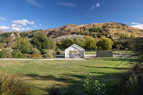 Photo of property in 930 Mount Barker Road, Wanaka, 9382