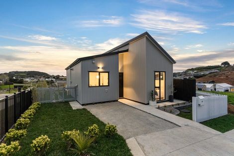 Photo of property in 44 Taukahiwi Road, Pukekohe, 2120