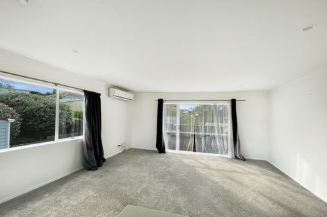 Photo of property in 1/12 Brookfield Road, Te Atatu Peninsula, Auckland, 0610