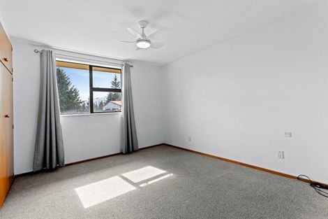 Photo of property in 17 Benmore Place, Omarama, 9412