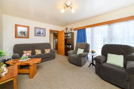 Photo of property in 17 Sinclair Avenue, Highbury, Palmerston North, 4412