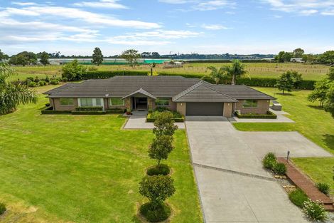 Photo of property in 17 Millbrook Drive, Waiuku, 2683