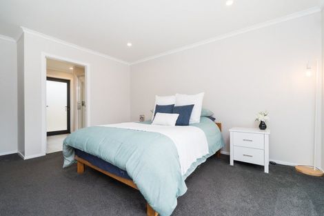 Photo of property in 97 Freedom Drive, Kelvin Grove, Palmerston North, 4470
