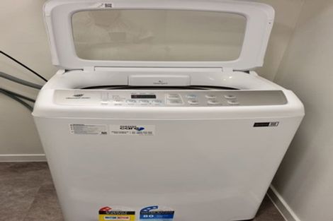 Photo of property in 63u3 Tiketike Way, Brooklyn, Wellington, 6021