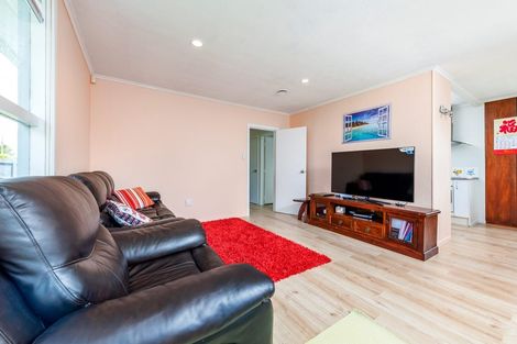 Photo of property in 1/22 Larnoch Road, Henderson, Auckland, 0610