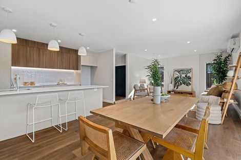 Photo of property in 15 Cassin Place, Taradale, Napier, 4112