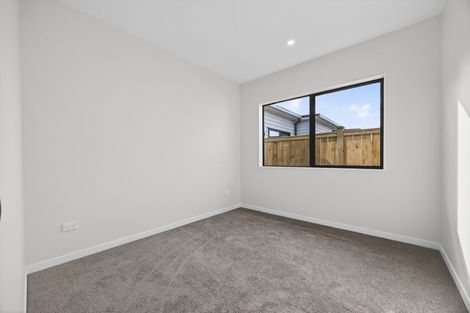 Photo of property in 10 Piko Road, Opaheke, 2113